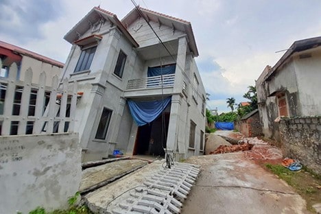 Nhà bị đổ do nứt tường