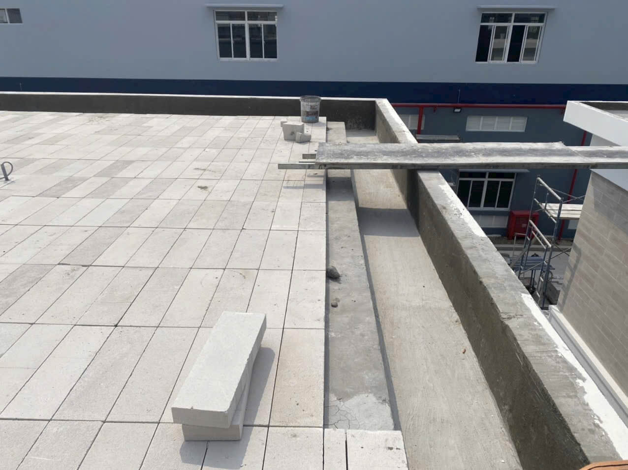 Lót chống nóng sân thượng nhà quản lý nhà sản xuất gạch AAC